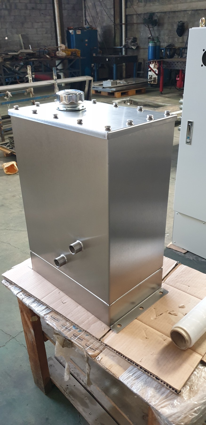 Oil Tank Stainless 316L